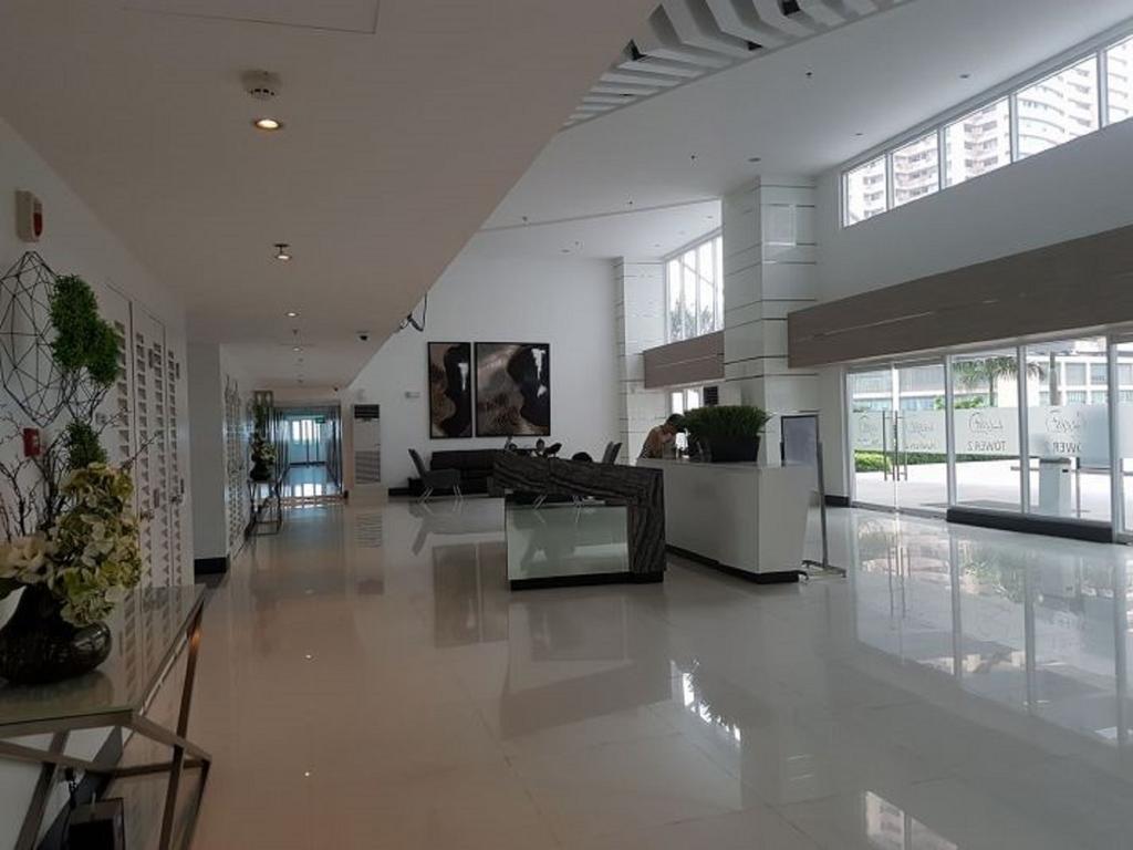 Sm Light Residence - 1Br Condo With Balcony Ff マニラ市 エクステリア 写真